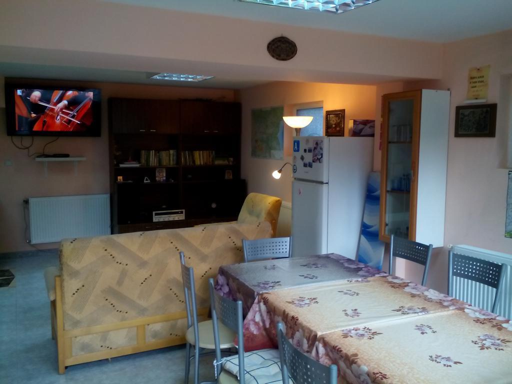 Aleks Guest House Самоков Екстер'єр фото