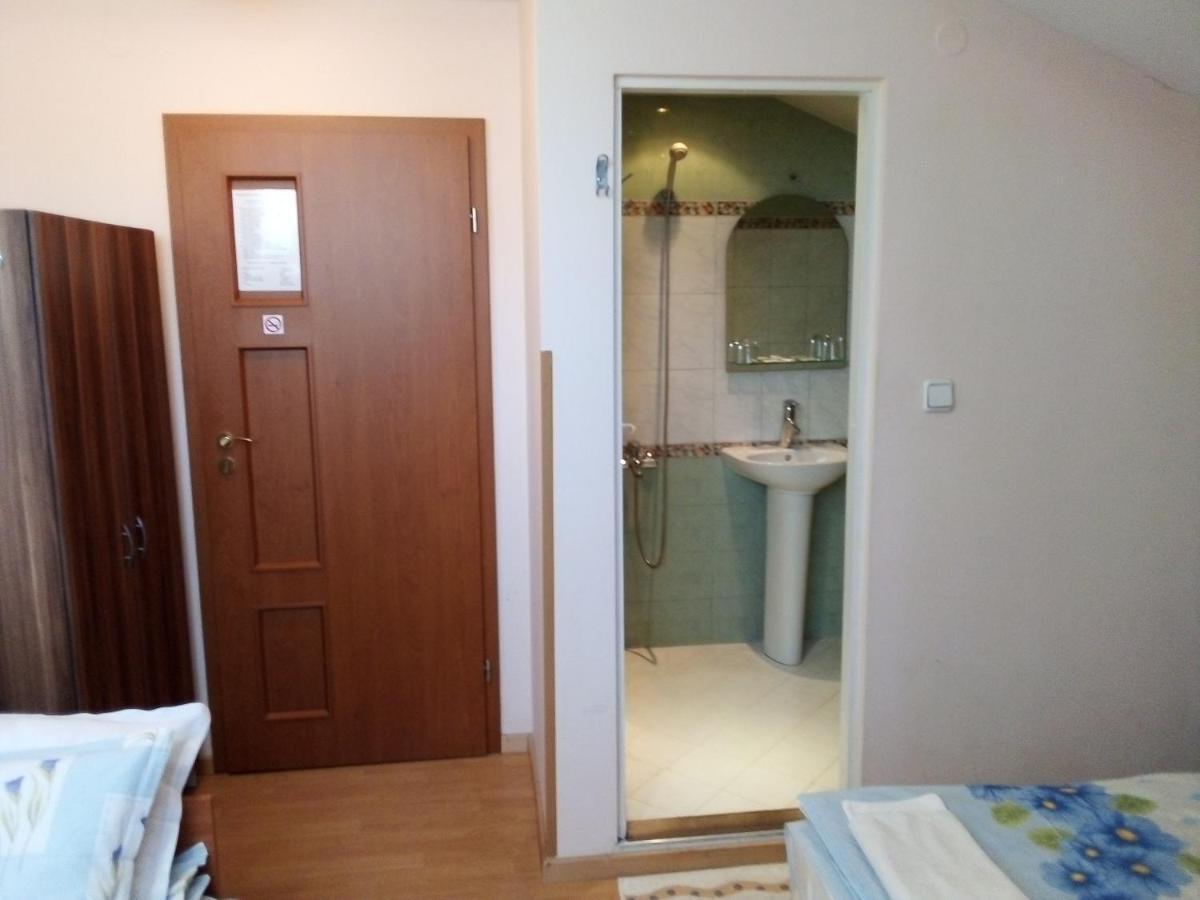 Aleks Guest House Самоков Екстер'єр фото